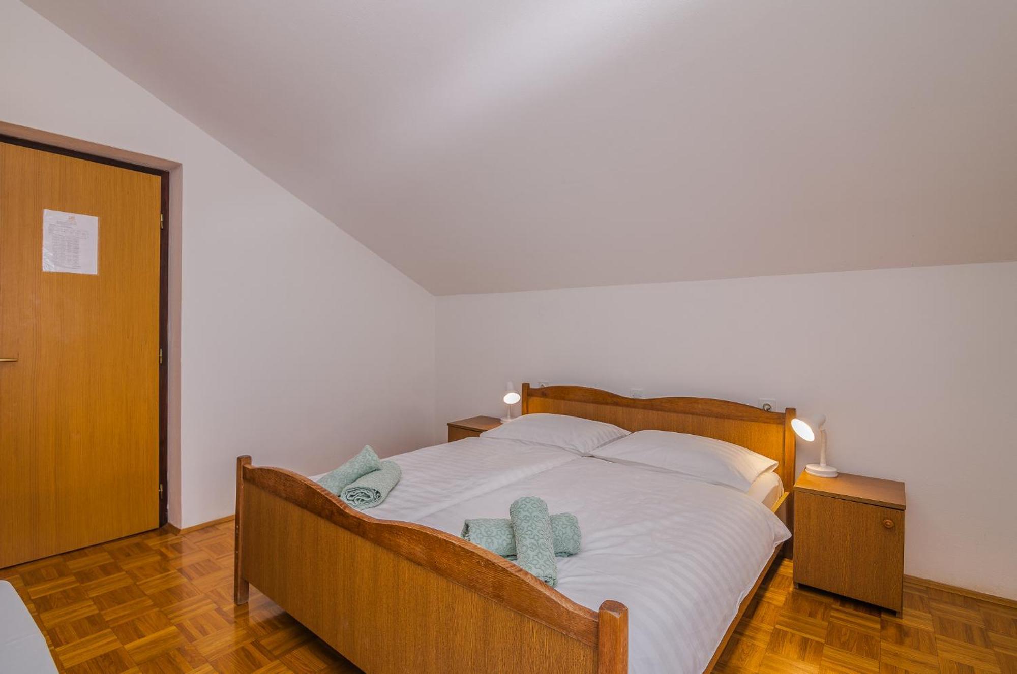 B&B Segulja Malinska Exteriör bild