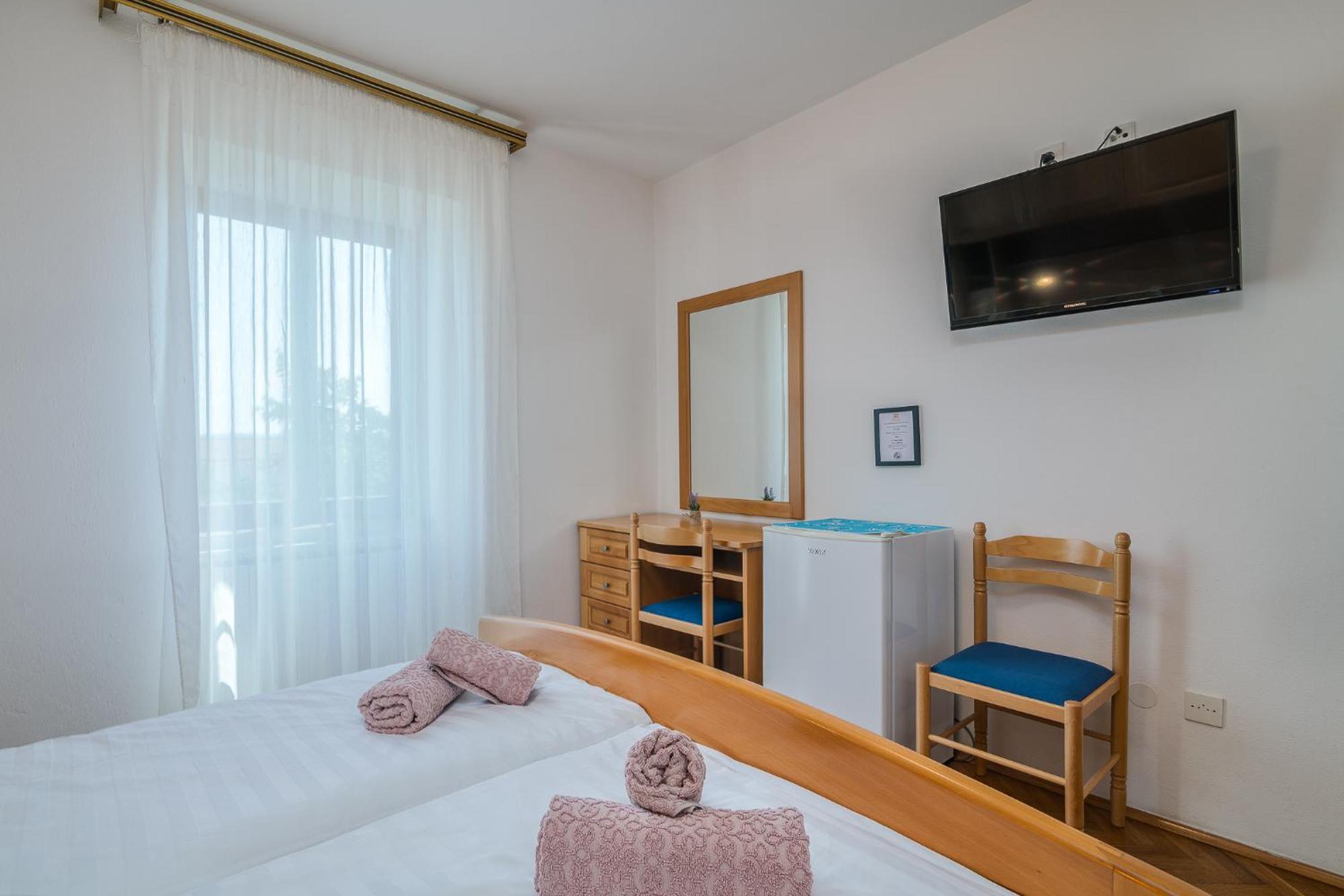 B&B Segulja Malinska Exteriör bild